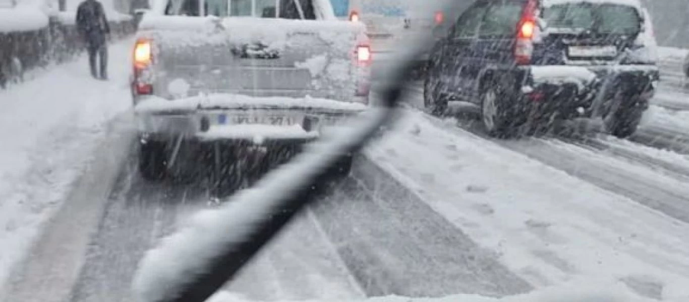Μαρτυρία εγκλωβισμένου επί 9 ώρες στην Αττική οδό: «Είπα το ΠΑΤΕΡ ΥΜΩΝ πολλές φορές μέχρι να φθάσω στο γραφείο»